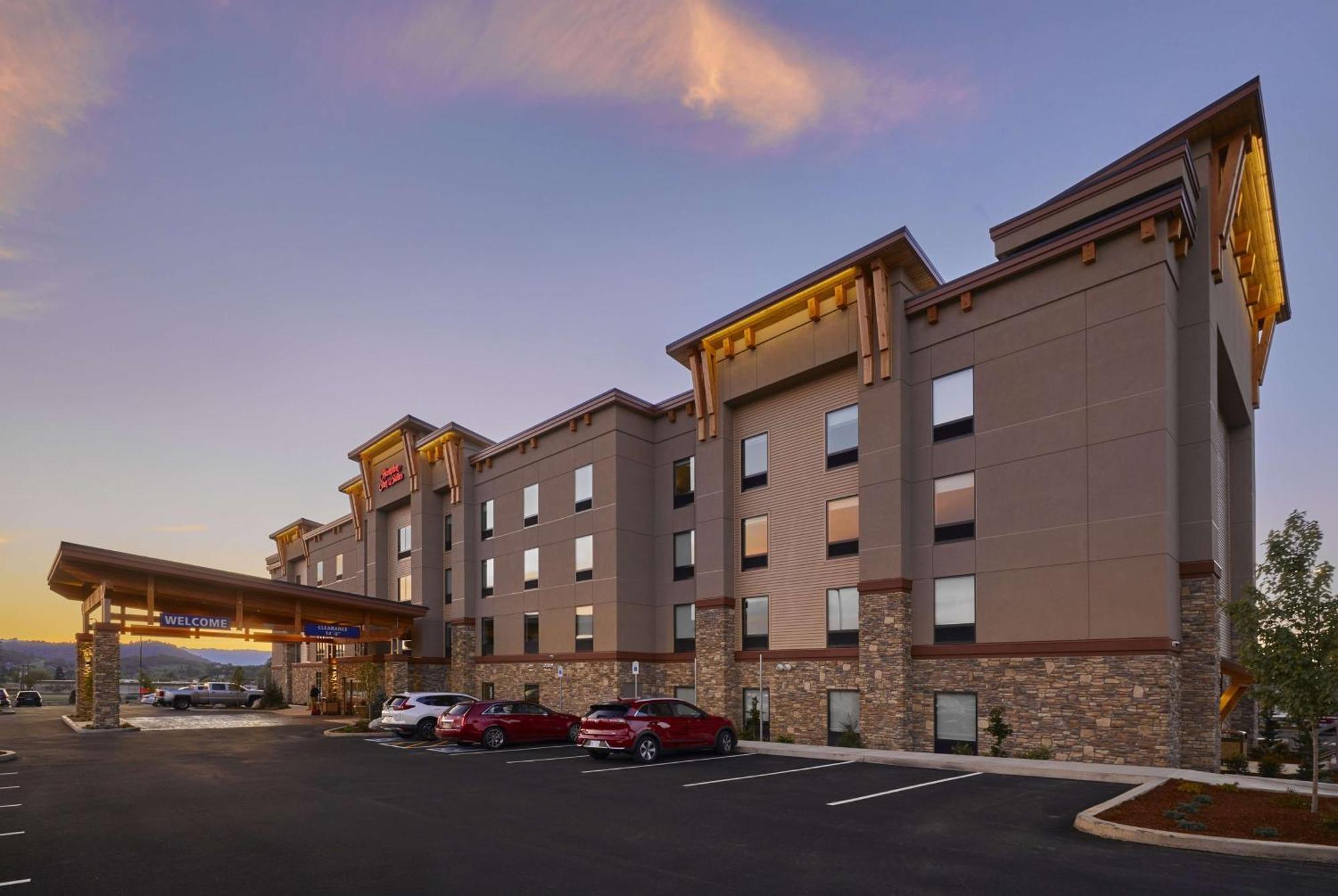 Hampton Inn & Suites Roseburg Zewnętrze zdjęcie