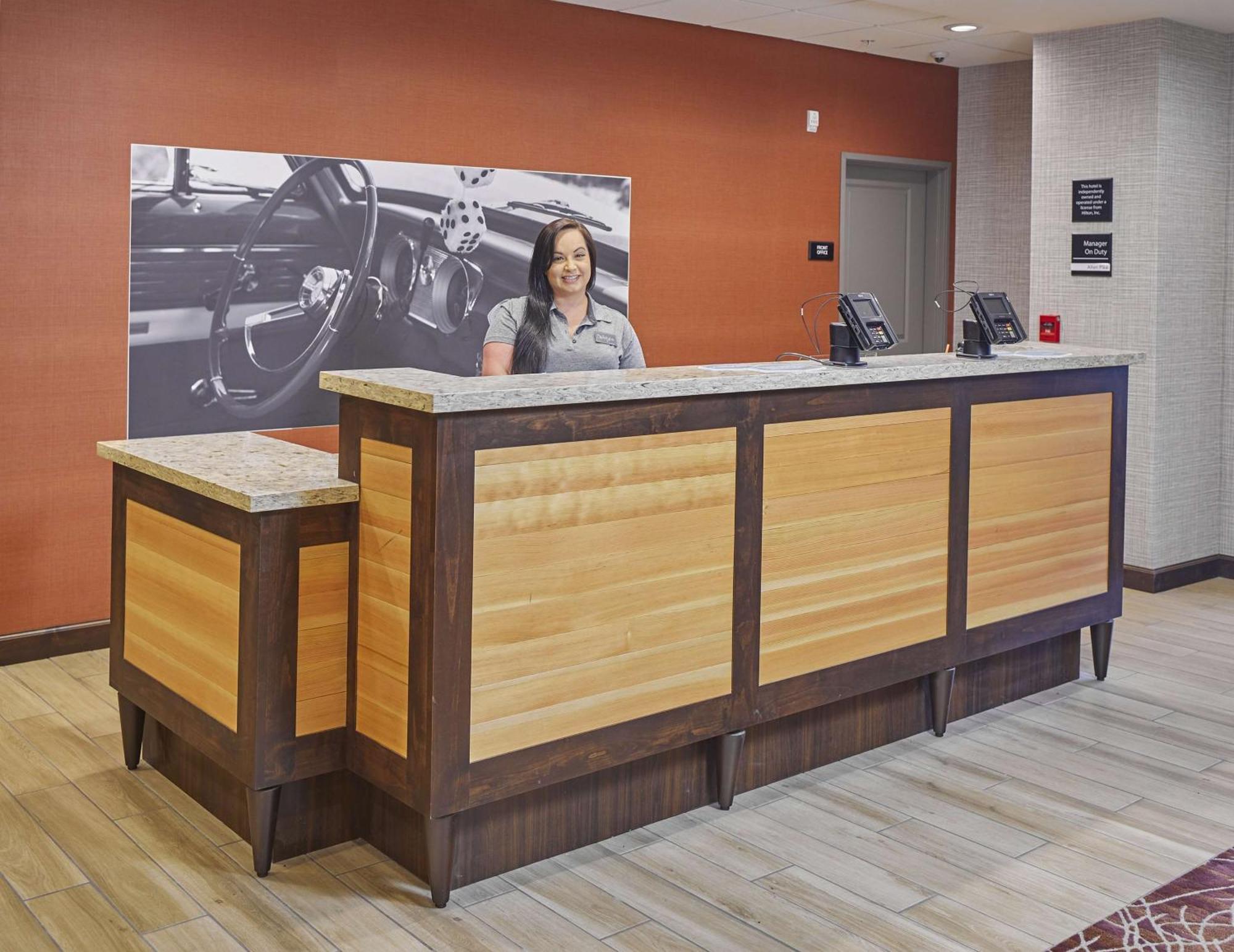 Hampton Inn & Suites Roseburg Zewnętrze zdjęcie